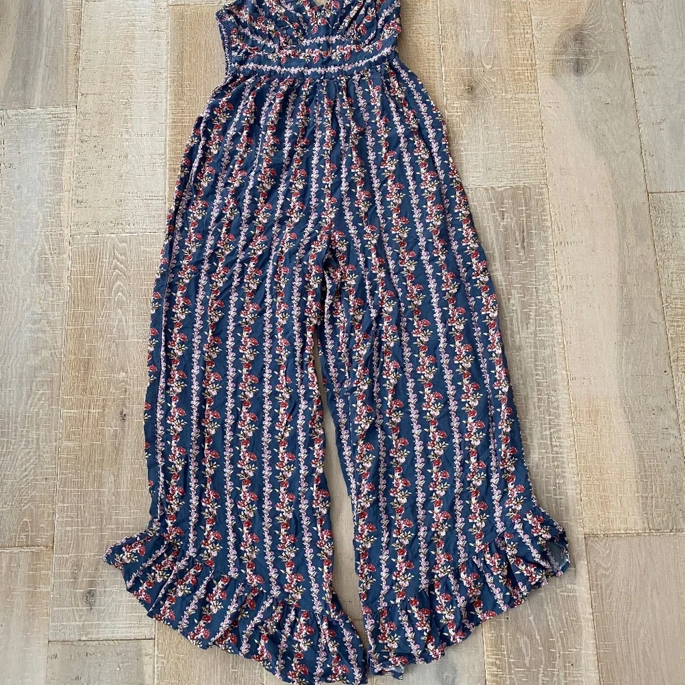 Jessica Simpson Jumpsuit Floral One Piece Pants Sz. S Ruffles
